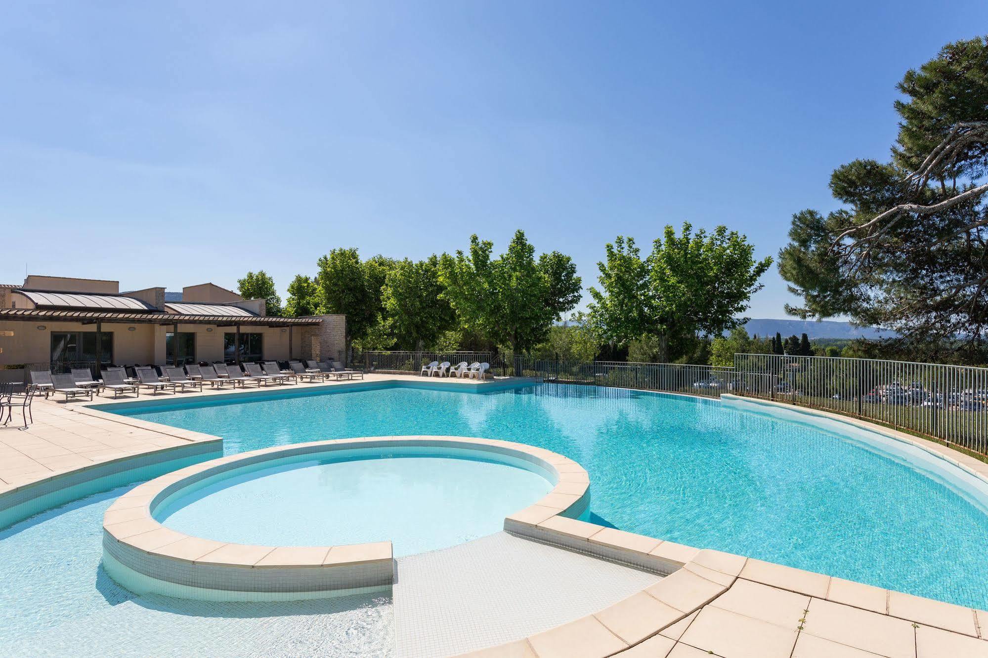 Madame Vacances Domaine Du Provence Country Club Service Premium Saumane-de-Vaucluse ภายนอก รูปภาพ